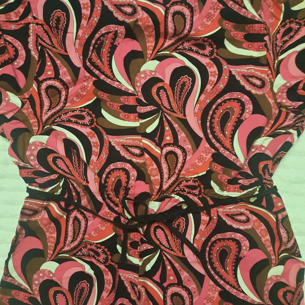 Pink scrub top - Picture 4 of 8